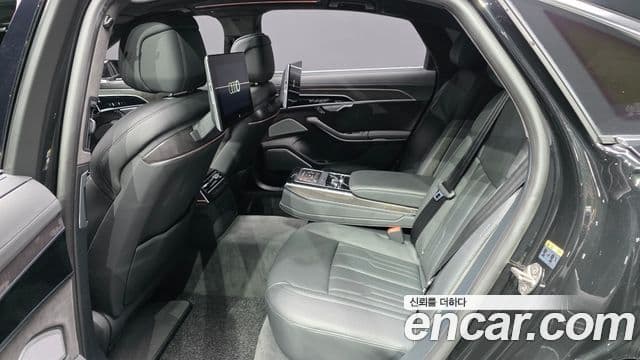 Audi A8 (D5) 60 TFSI Quattro LWB, 2021 12