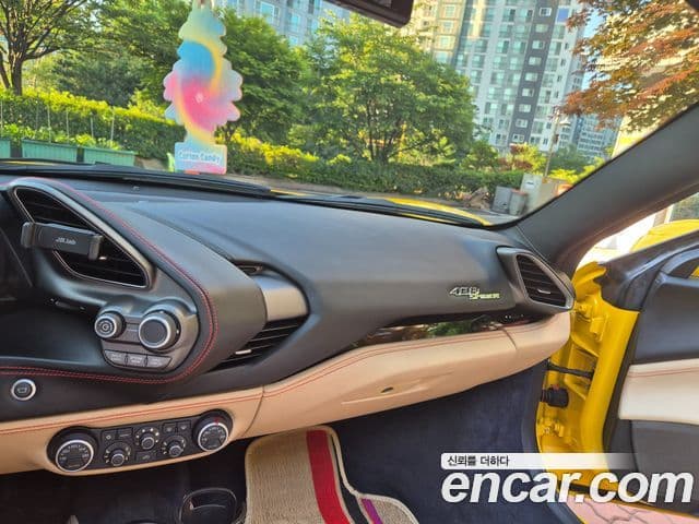 Ferrari 488 스파이더, 2017 7