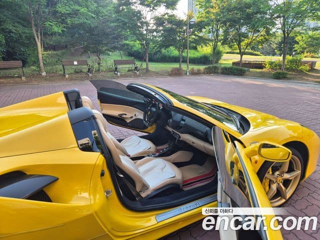 Ferrari 488 스파이더, 2017 8