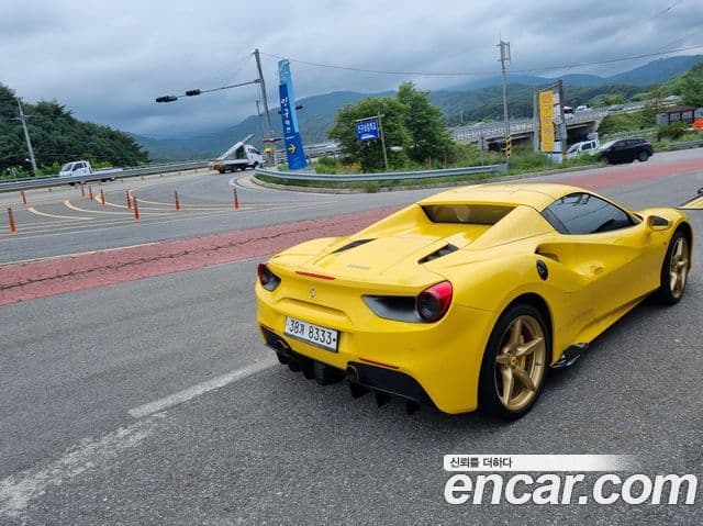 Ferrari 488 스파이더, 2017 12