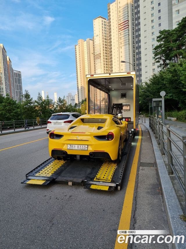 Ferrari 488 스파이더, 2017 13