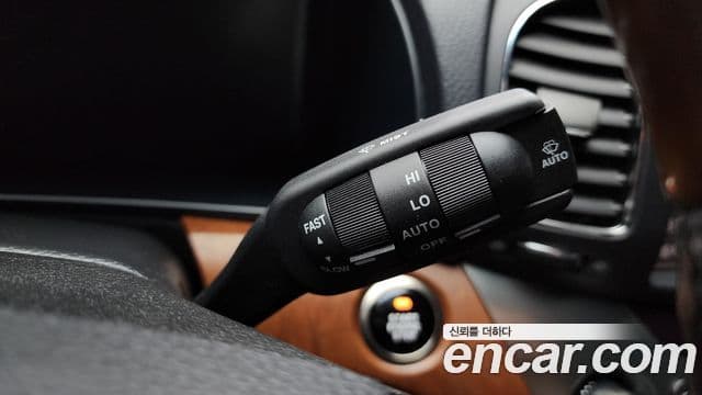 KG모빌리티(SsangYong) 뉴체어맨 W Prestige, 2015 18