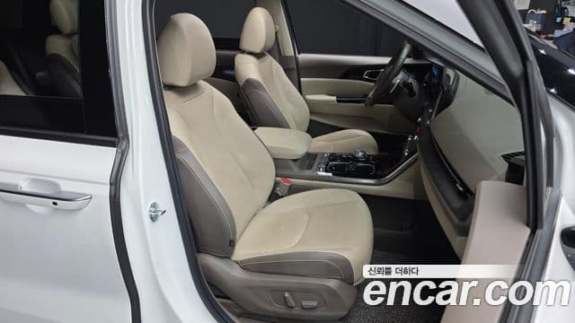 Kia Carnival 4세대 Signature, 2023 10