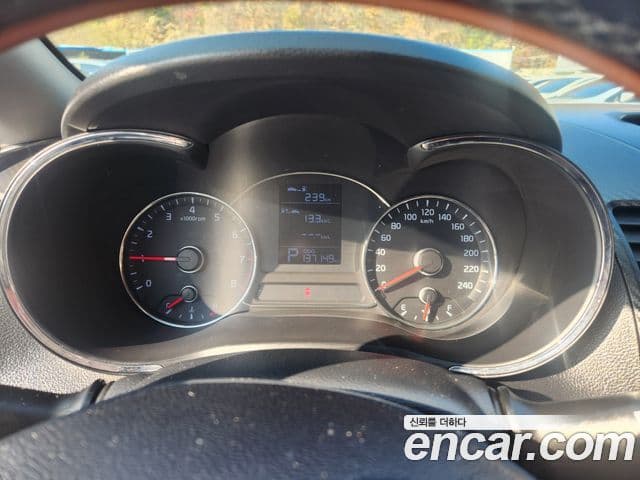 Kia K3 Luxury, 2015 9