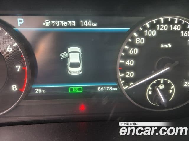 Genesis EQ900 Luxury, 2016 6