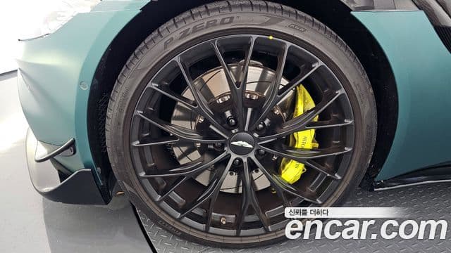 Aston Martin 밴티지 2세대 4.0 V8 Roadster F1 Edition, 2022 все фото