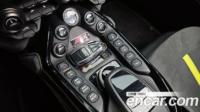 Aston Martin 밴티지 2세대 4.0 V8 Roadster F1 Edition, 2022 9