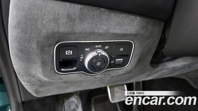 Aston Martin 밴티지 2세대 4.0 V8 Roadster F1 Edition, 2022 19