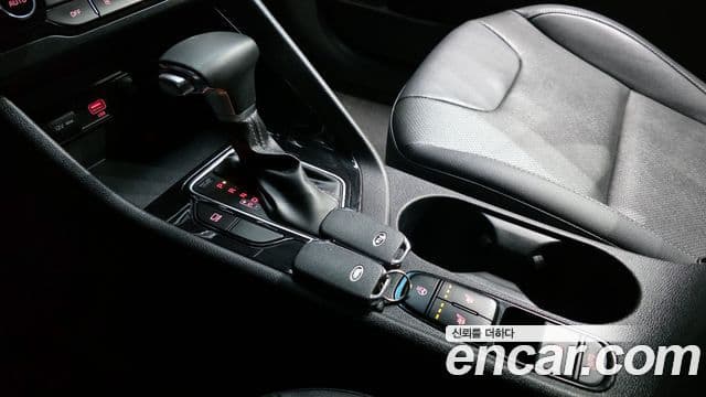 Kia The / новый New Niro Prestige, 2020 9