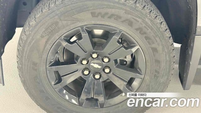 Chevrolet(GM대우) real New 콜로라도 3.6 Z71-X Midnight 4WD, 2021 7