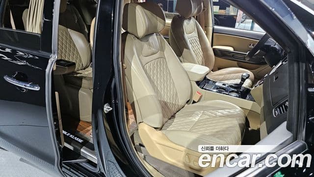Kia The / новый New Carnival бензин 9인승 High Limousine(компания по спецнадстройкам), 2019 10
