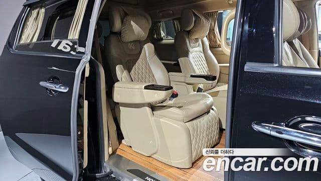 Kia The / новый New Carnival бензин 9인승 High Limousine(компания по спецнадстройкам), 2019 12
