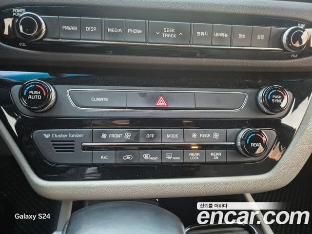 Kia All New Carnival Noblesse, 2018 10