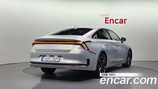 Kia The / новый New K8 гибрид Signature, 2025 2