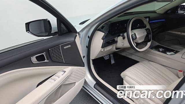 Kia The / новый New K8 гибрид Signature, 2025 12