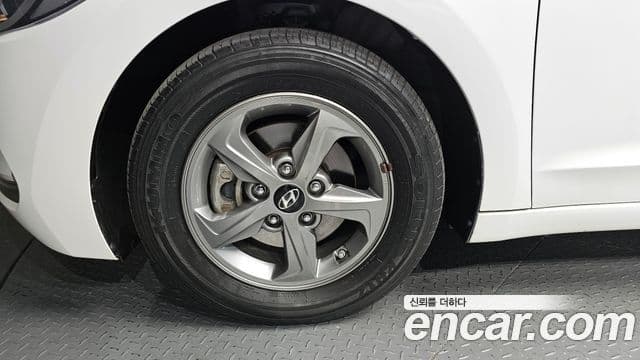 Hyundai Avante AD 1.6 e-VGT Smart, 2016 все фото