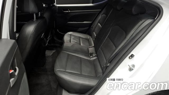 Hyundai Avante AD 1.6 e-VGT Smart, 2016 12