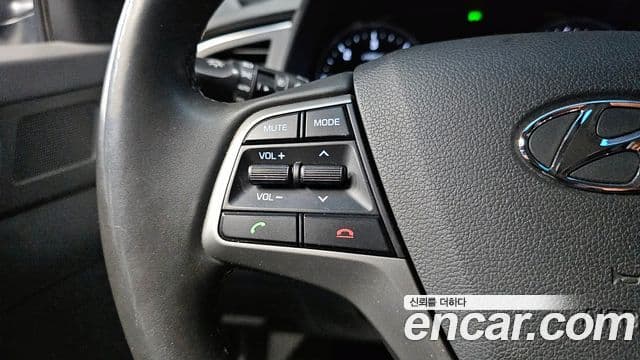 Hyundai Avante AD 1.6 e-VGT Smart, 2016 19