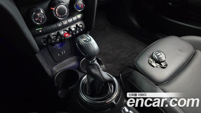 Mini Cooper D 3세대, 2015 9