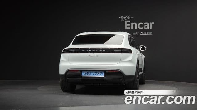 Porsche Macan EV 4S, 2025 4