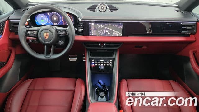 Porsche Macan EV 4S, 2025 7
