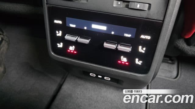 Porsche Macan EV 4S, 2025 18