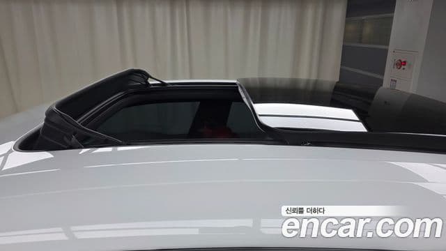 Porsche Macan EV 4S, 2025 19