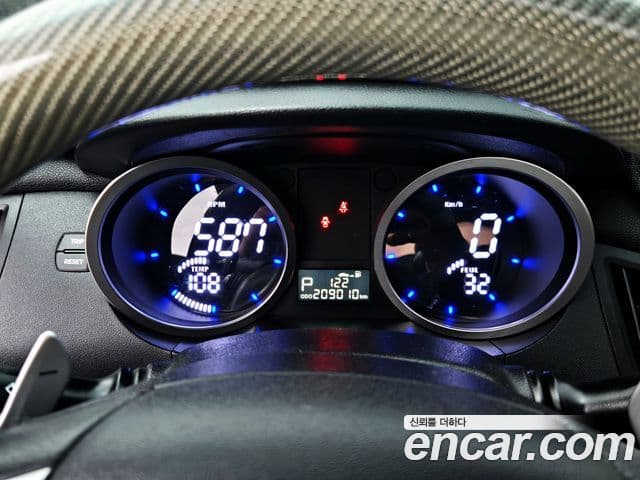 Hyundai Genesis купе 380 GT-RW, 2010 8