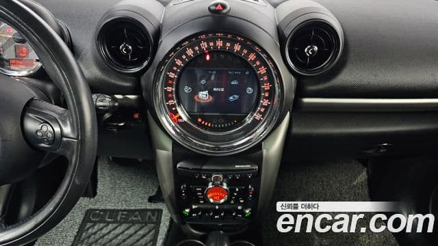 Mini Cooper D Countryman 1세대, 2016 17