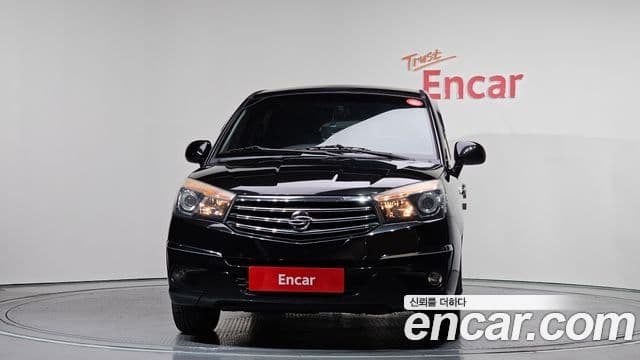 KG모빌리티(SsangYong) Korando 투리스모 2WD LT 11인승, 2014 3