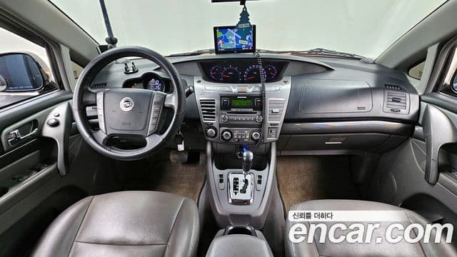 KG모빌리티(SsangYong) Korando 투리스모 2WD LT 11인승, 2014 7