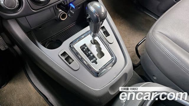 KG모빌리티(SsangYong) Korando 투리스모 2WD LT 11인승, 2014 9