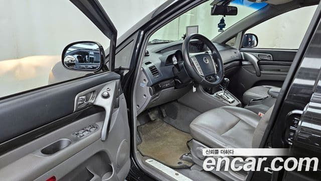 KG모빌리티(SsangYong) Korando 투리스모 2WD LT 11인승, 2014 10