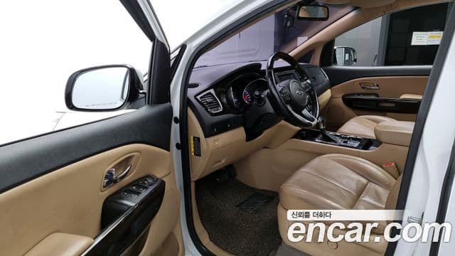 Kia The / новый New Carnival VIP, 2019 10