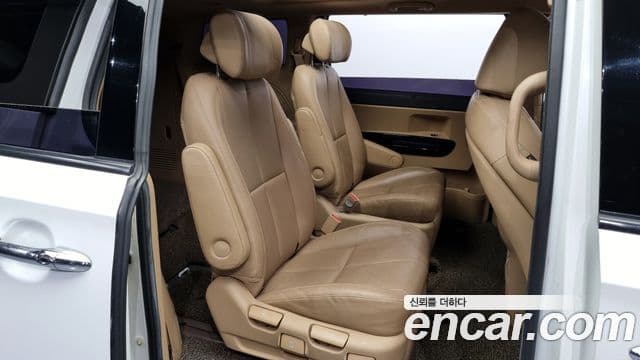 Kia The / новый New Carnival VIP, 2019 12