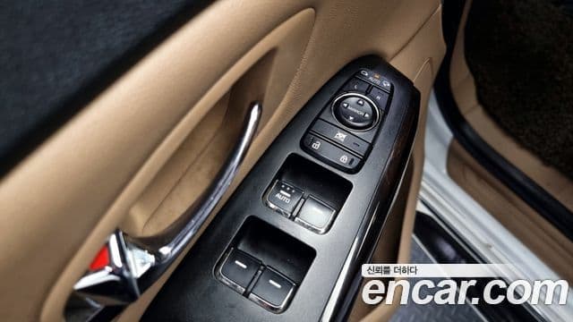 Kia The / новый New Carnival VIP, 2019 19