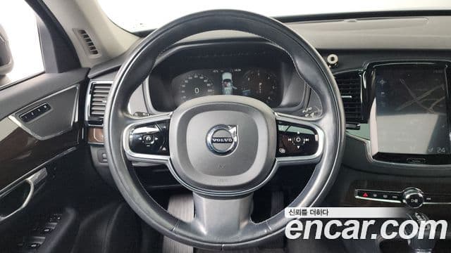 Volvo XC90 2세대 D5 Momentum, 2017 13