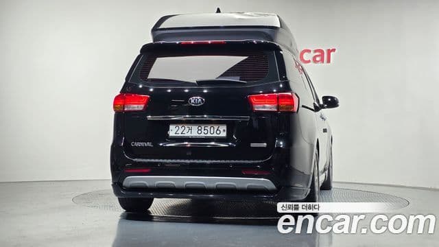 Kia All New Carnival Prestige, 2015 4