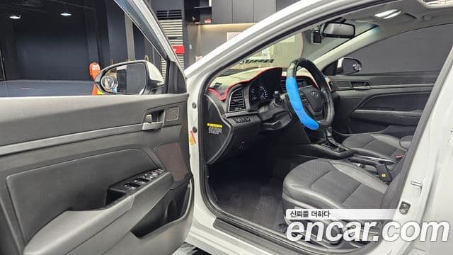 Hyundai Avante AD 1.6 GDI Smart, 2017 11