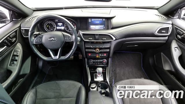 Infiniti Q30 2.0 Exclusive City чёрный, 2017 7