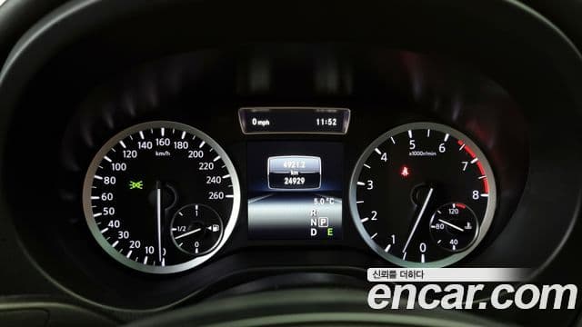 Infiniti Q30 2.0 Exclusive City чёрный, 2017 8