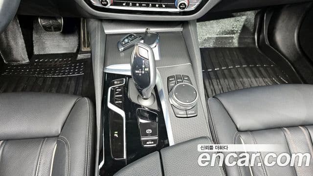BMW 5시리즈 (G30) 520i M Sport, 2023 9