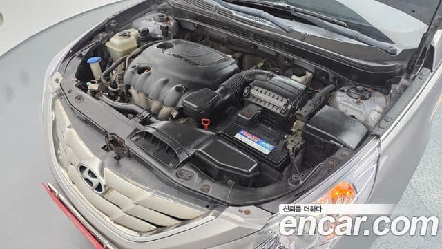 Hyundai YF Sonata LPI Premier(для людей с инвалидностью), 2010 6