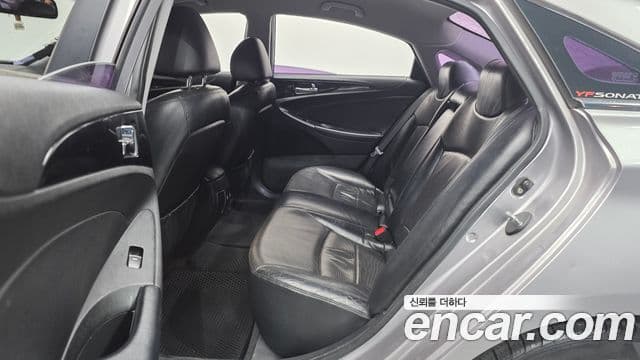 Hyundai YF Sonata LPI Premier(для людей с инвалидностью), 2010 13