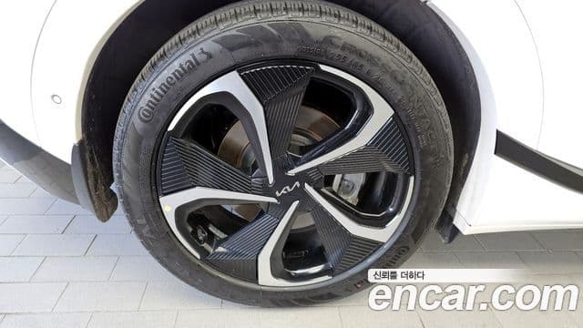 Kia EV6 GT Line, 2023 все фото