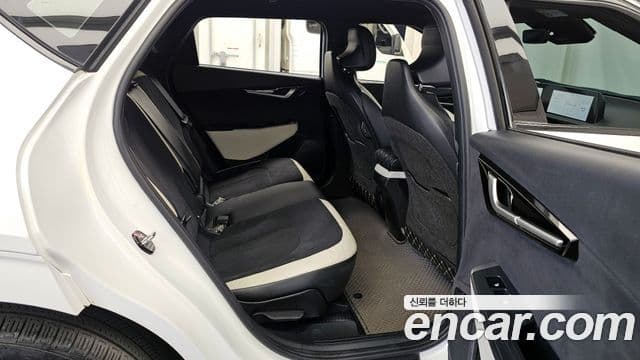 Kia EV6 GT Line, 2023 12