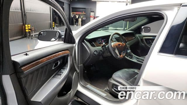 Ford New 토러스 6세대, 2014 10