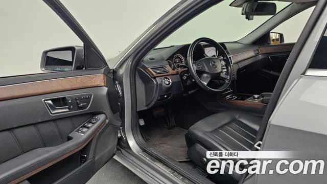 Mercedes-Benz E-класс W212 E300 Elegance, 2013 10