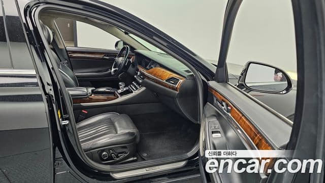 Genesis EQ900 Prestige, 2016 10