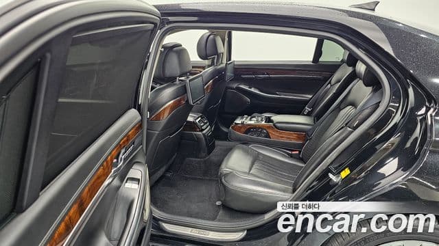 Genesis EQ900 Prestige, 2016 12